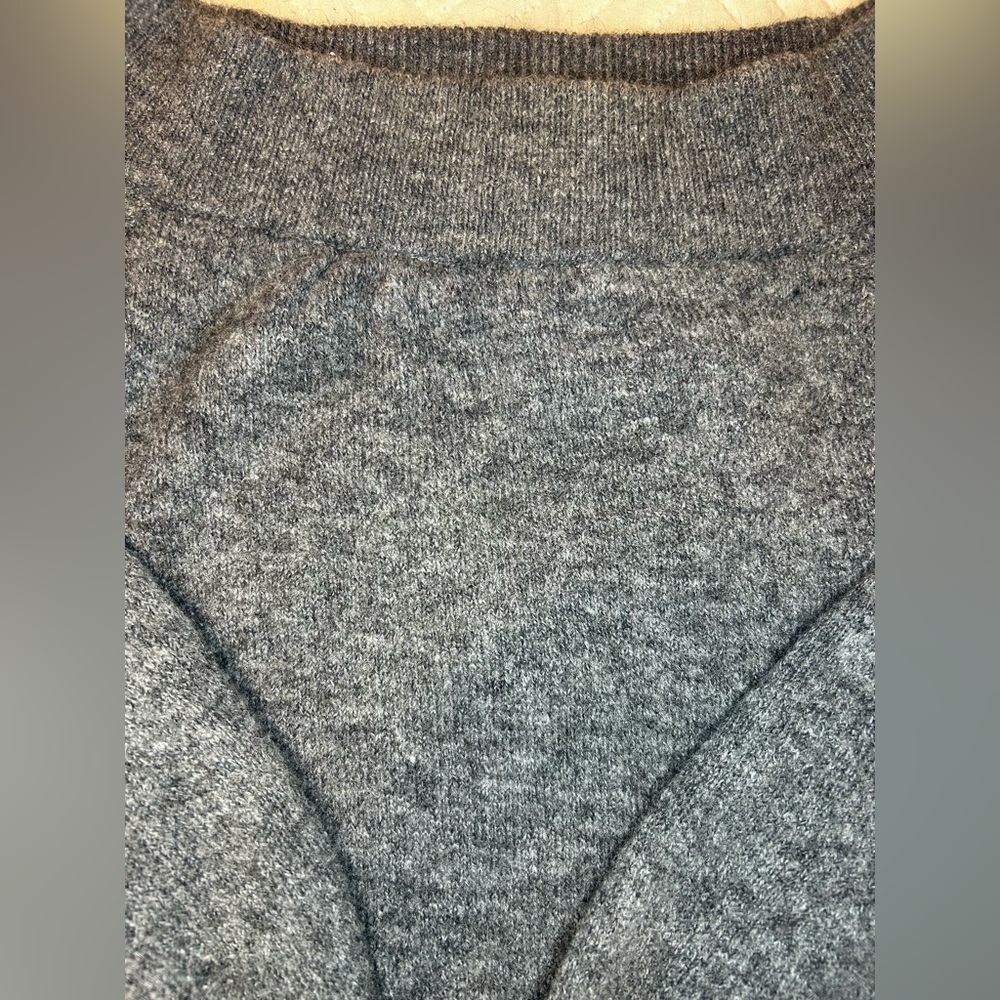 H&M Gray Off Shoulder Fold Over Neck Sweater Wool Alpaca Blend Size S - Picture 5 of 8